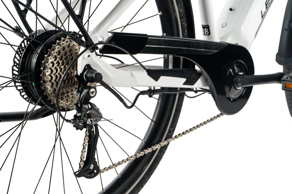 Leader Fox Sandy Lady 20 Ah 28" bílé 2024 vel. 16,5"